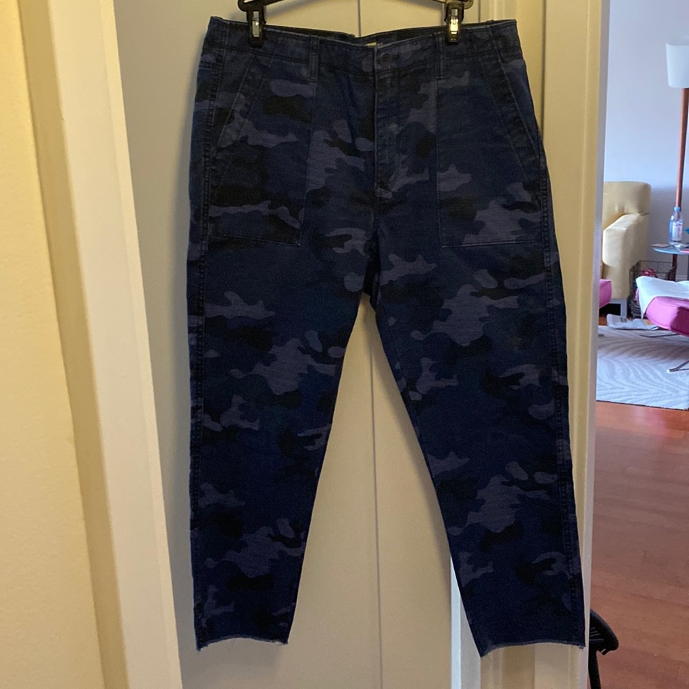 - Camouflage Cotton jeans -Gap -blue gray hem size 10